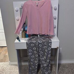 Pink and Gray Womens Medium Pajama Set